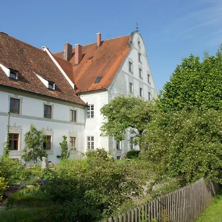 Zentrum Für Umwelt Und Kultur - Und Jugendbildungseinrichtung Im Maierhof