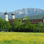 Gaeste- Und Tagungszentrum Im Don Bosco Kloster *