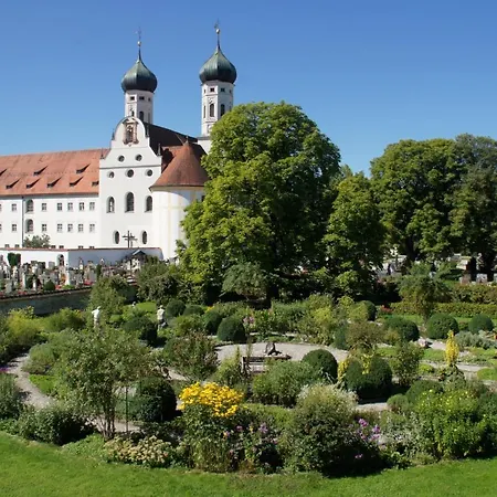 Gaeste- Und Tagungszentrum Im Don Bosco Kloster *