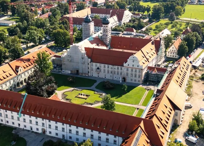 Gaeste- Und Tagungszentrum Im Don Bosco Kloster * Benediktbeuern